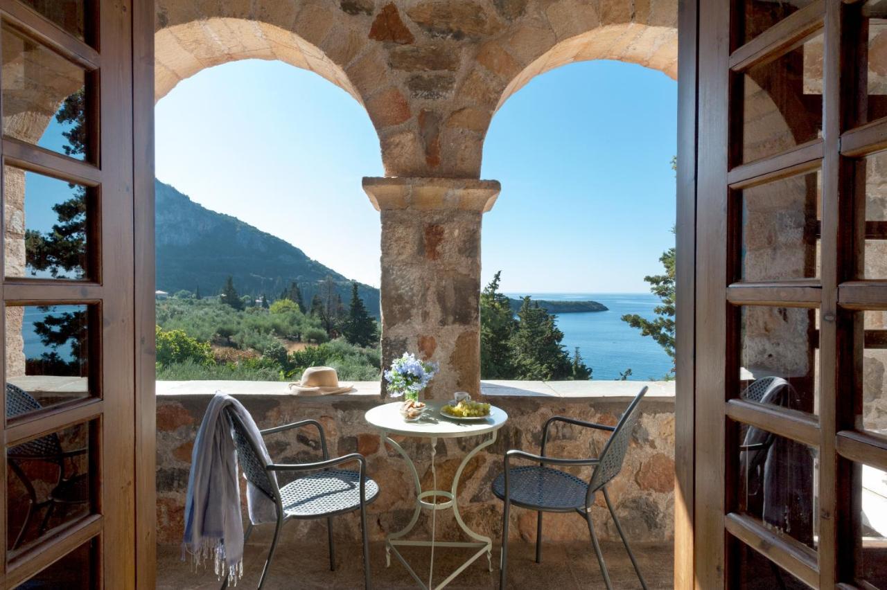 Kalamitsi Hotel Kardamyli Exterior photo