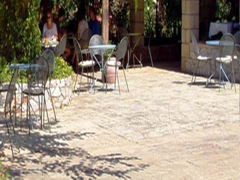 Kalamitsi Hotel Kardamyli Exterior photo